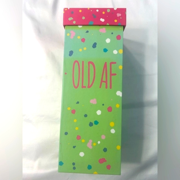 "Old AF" Fun Novelty Wine Glass with Gift Box - Picture 10 of 11